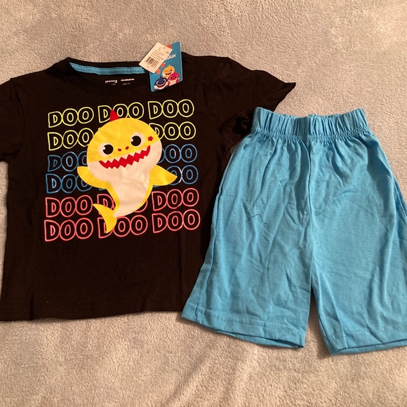 Nickelodeon Other - NWT Baby Shark Shorts & Graphic Tee Set